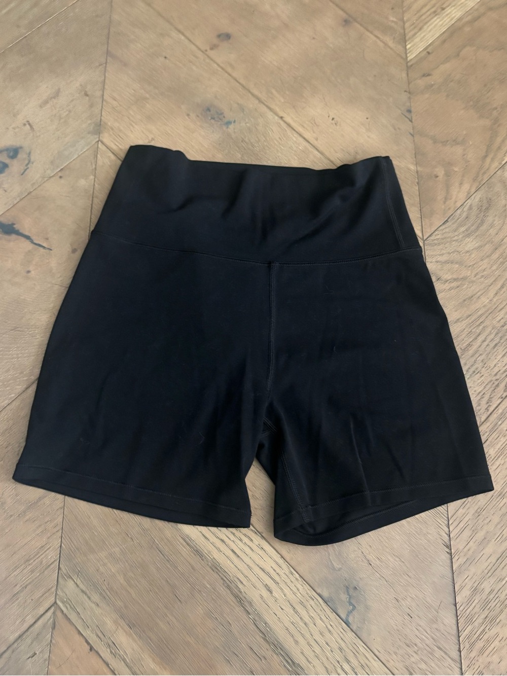 Vuori AllTheFeels Short 4” Black Size Small High Rise Bike Shorts